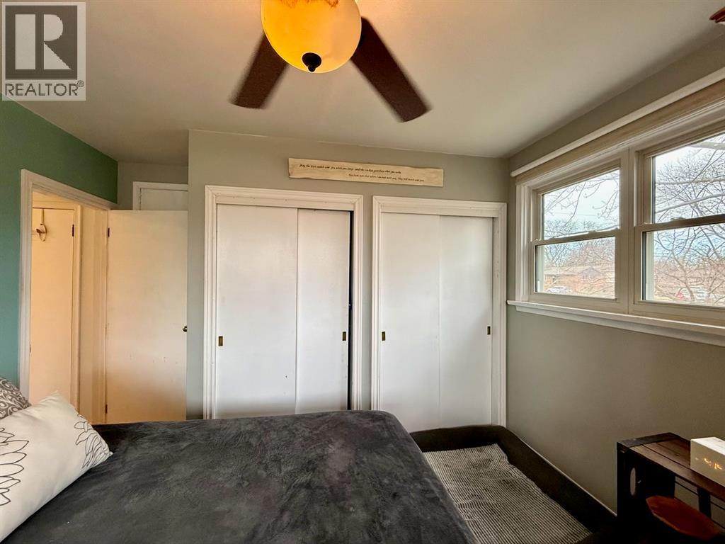 1137 Gurd STREET - 17