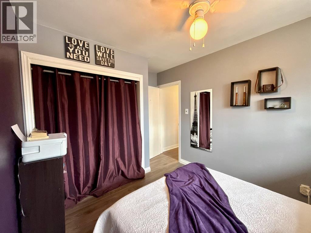 1137 Gurd STREET - 21