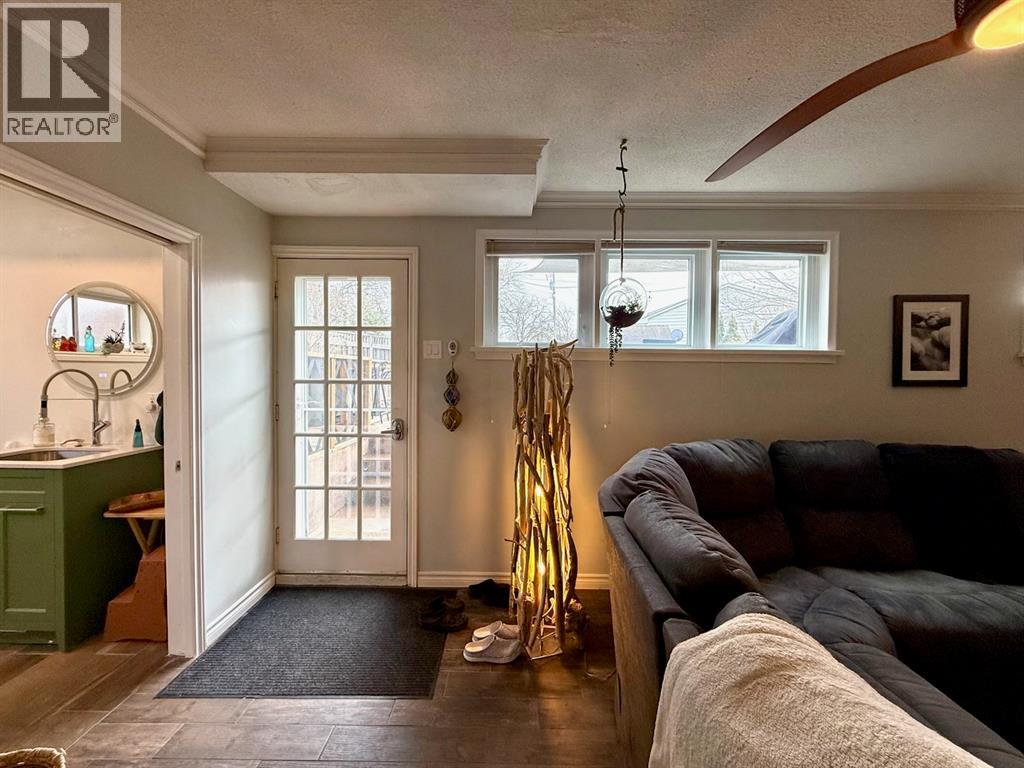1137 Gurd STREET - 25