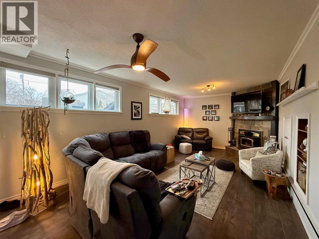 1137 Gurd STREET - 28