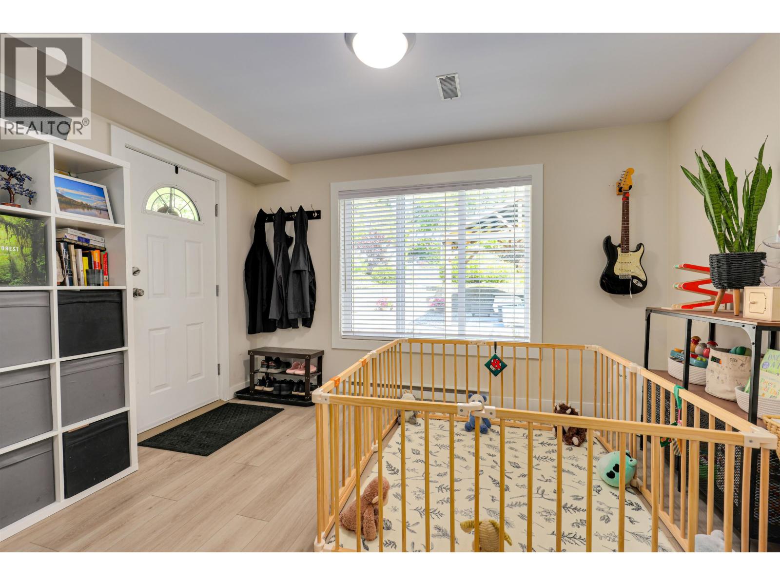 1433 DORAN ROAD, North Vancouver
