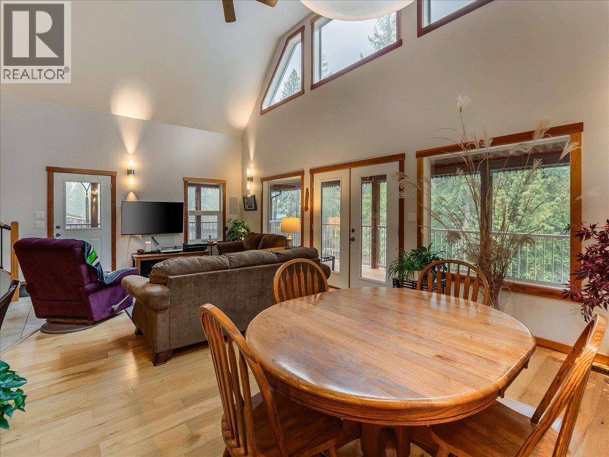 4351 POPLAR RIDGE Road, Krestova