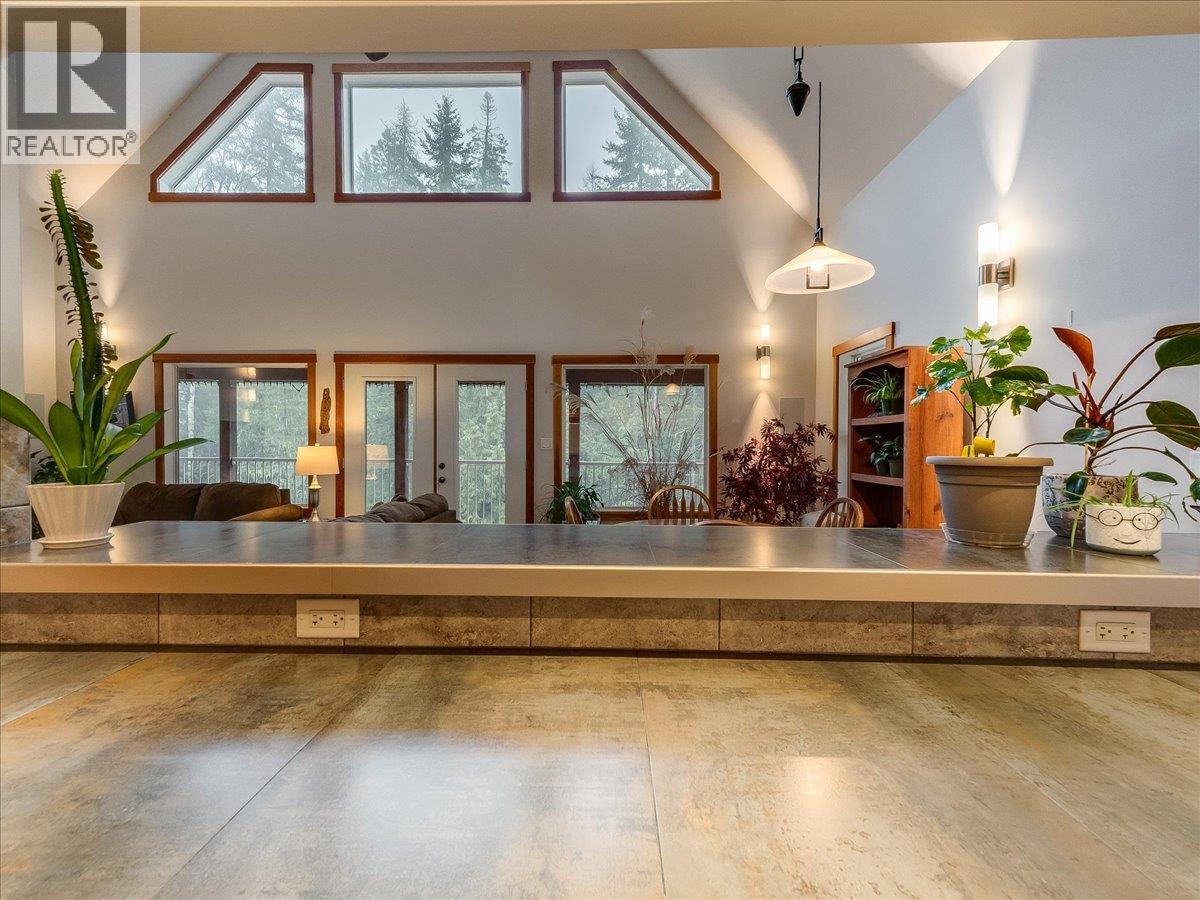 4351 POPLAR RIDGE Road, Krestova