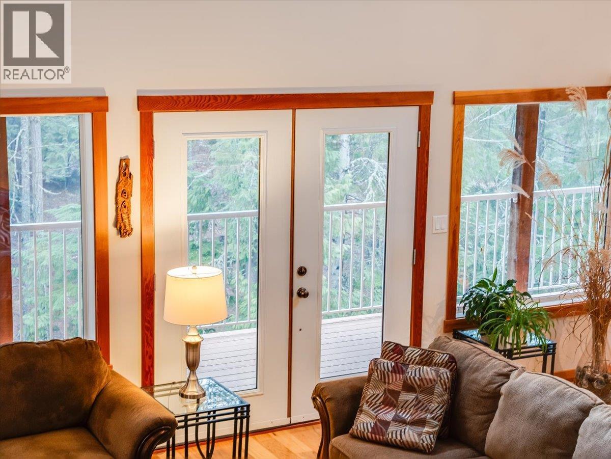 4351 POPLAR RIDGE Road, Krestova