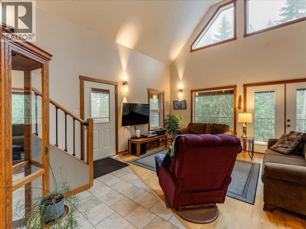 4351 POPLAR RIDGE Road, Krestova