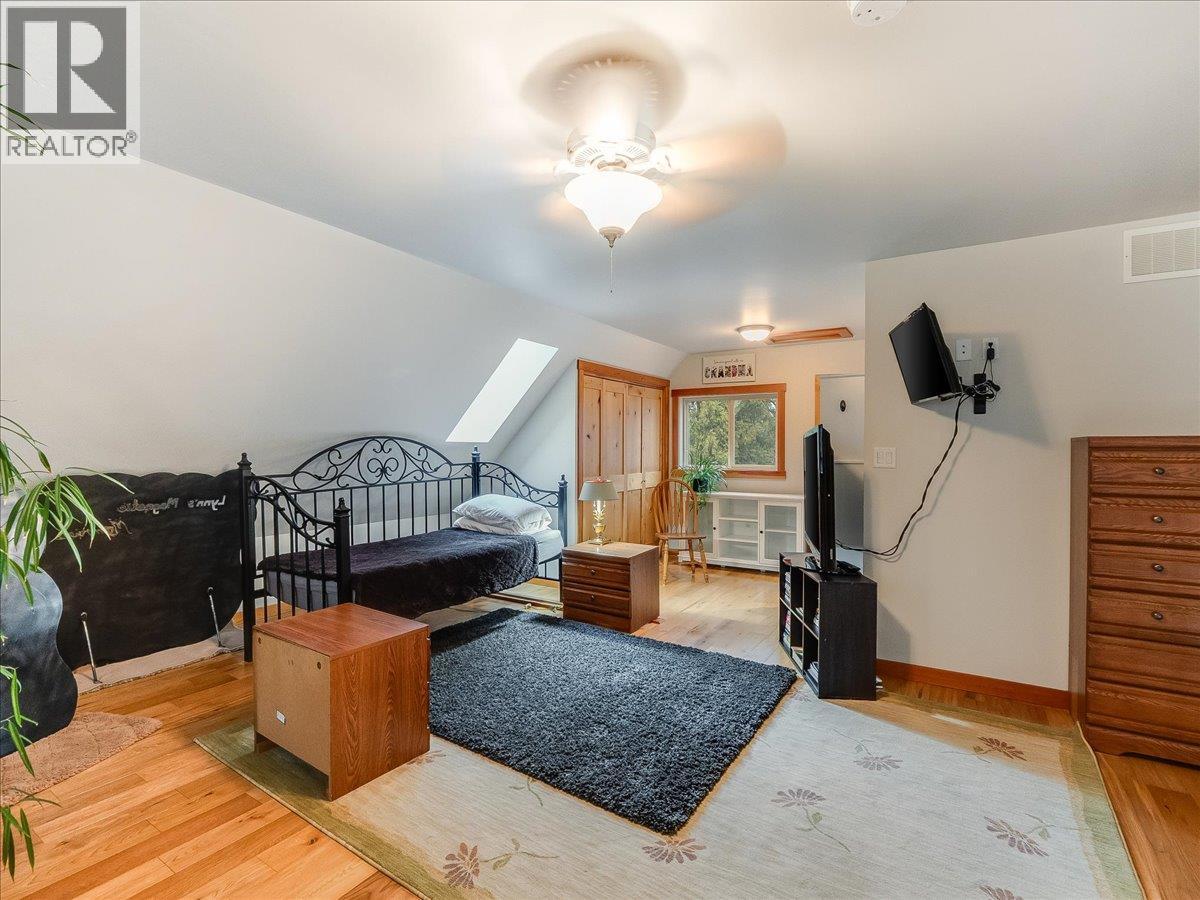 4351 POPLAR RIDGE Road, Krestova