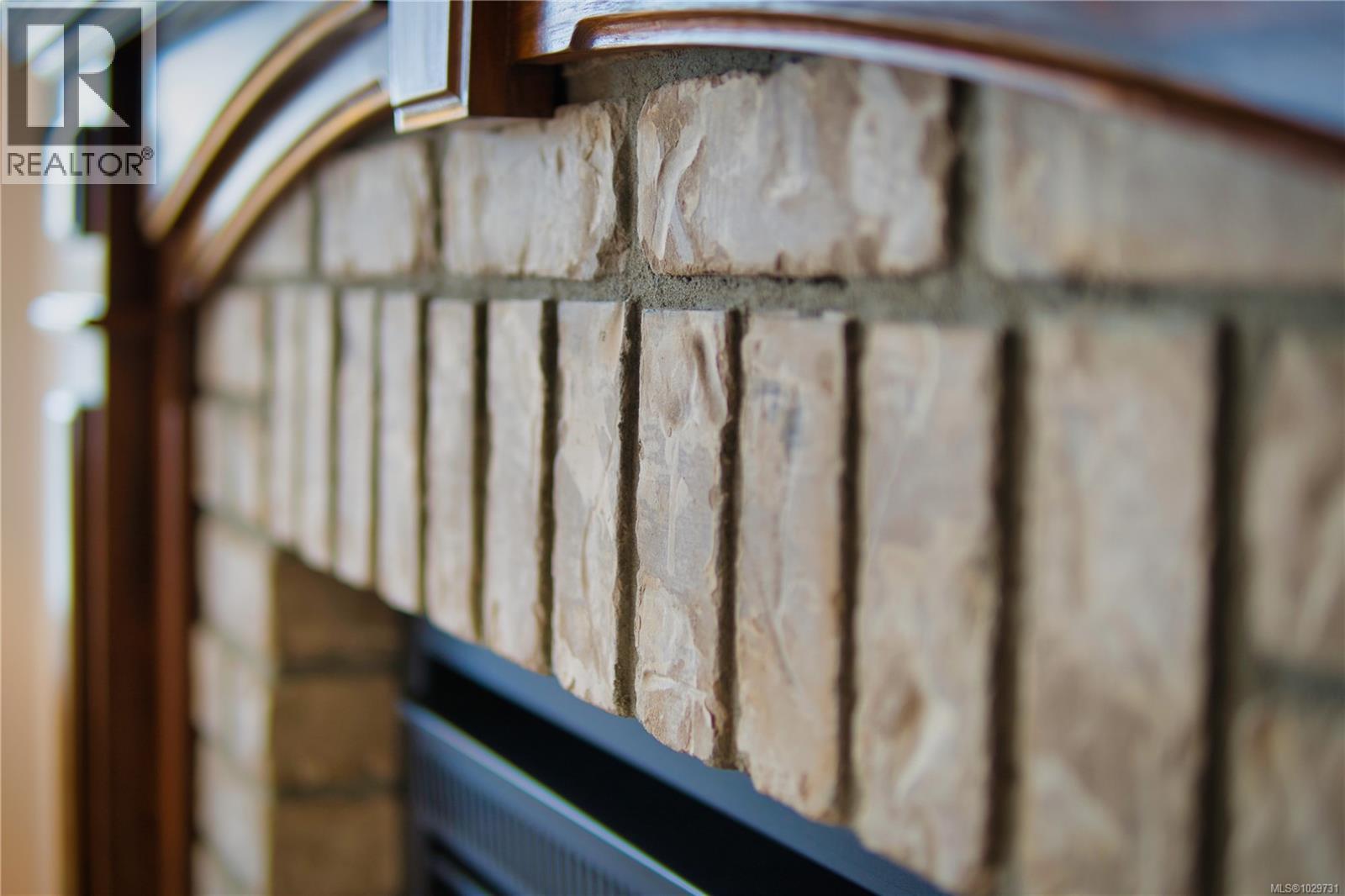 1443 FIDDICK CRES - 18