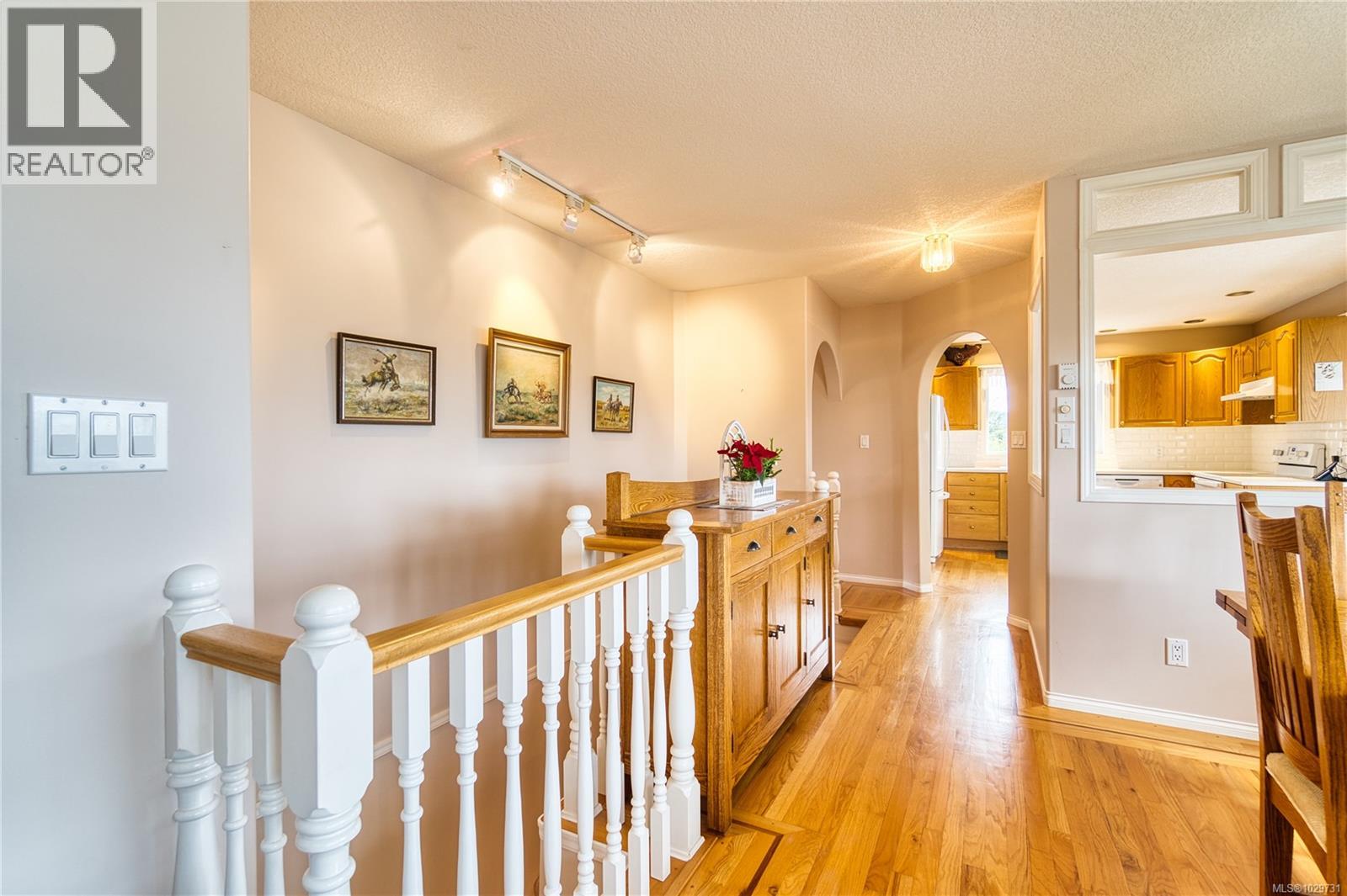 1443 FIDDICK CRES - 21