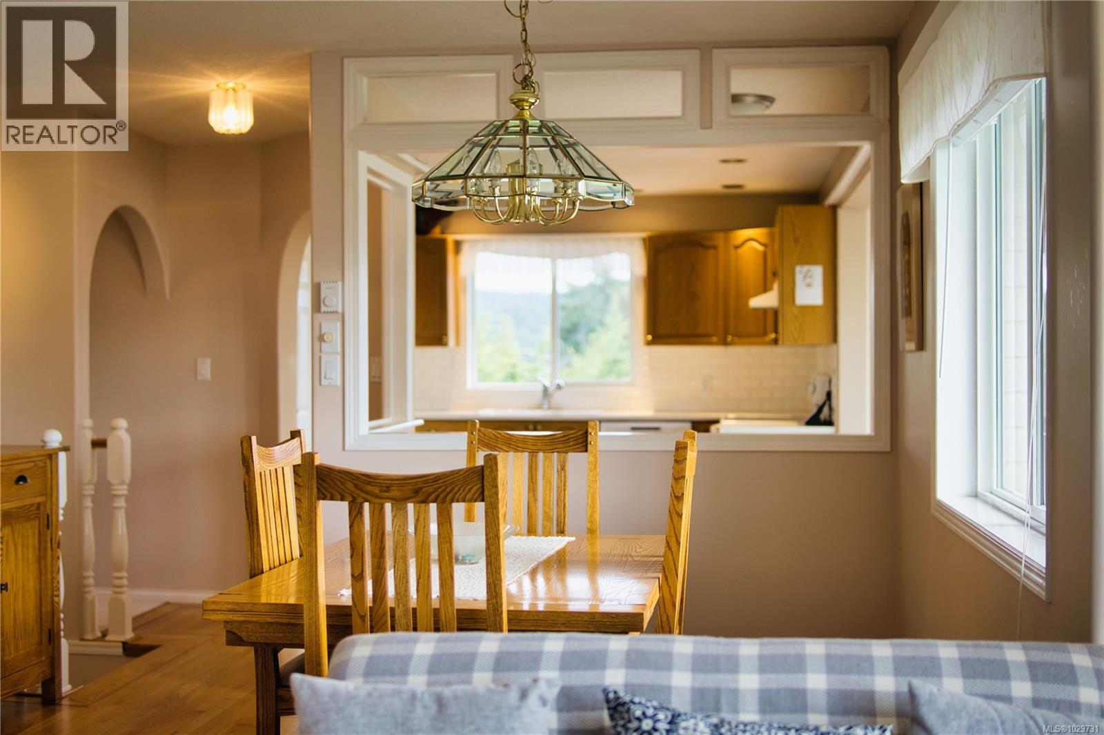 1443 FIDDICK CRES - 24