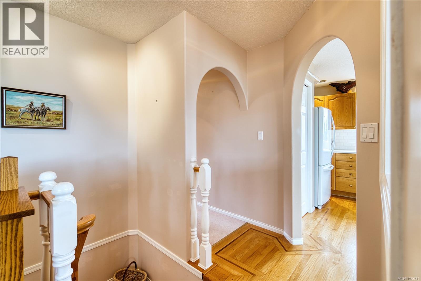 1443 FIDDICK CRES - 32