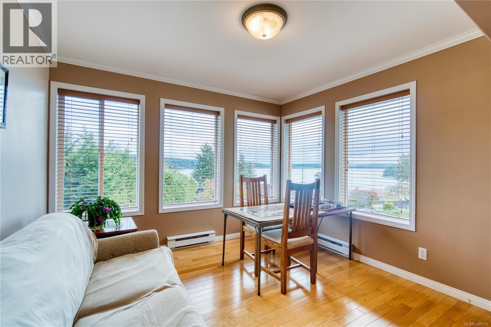 1443 FIDDICK CRES - 35