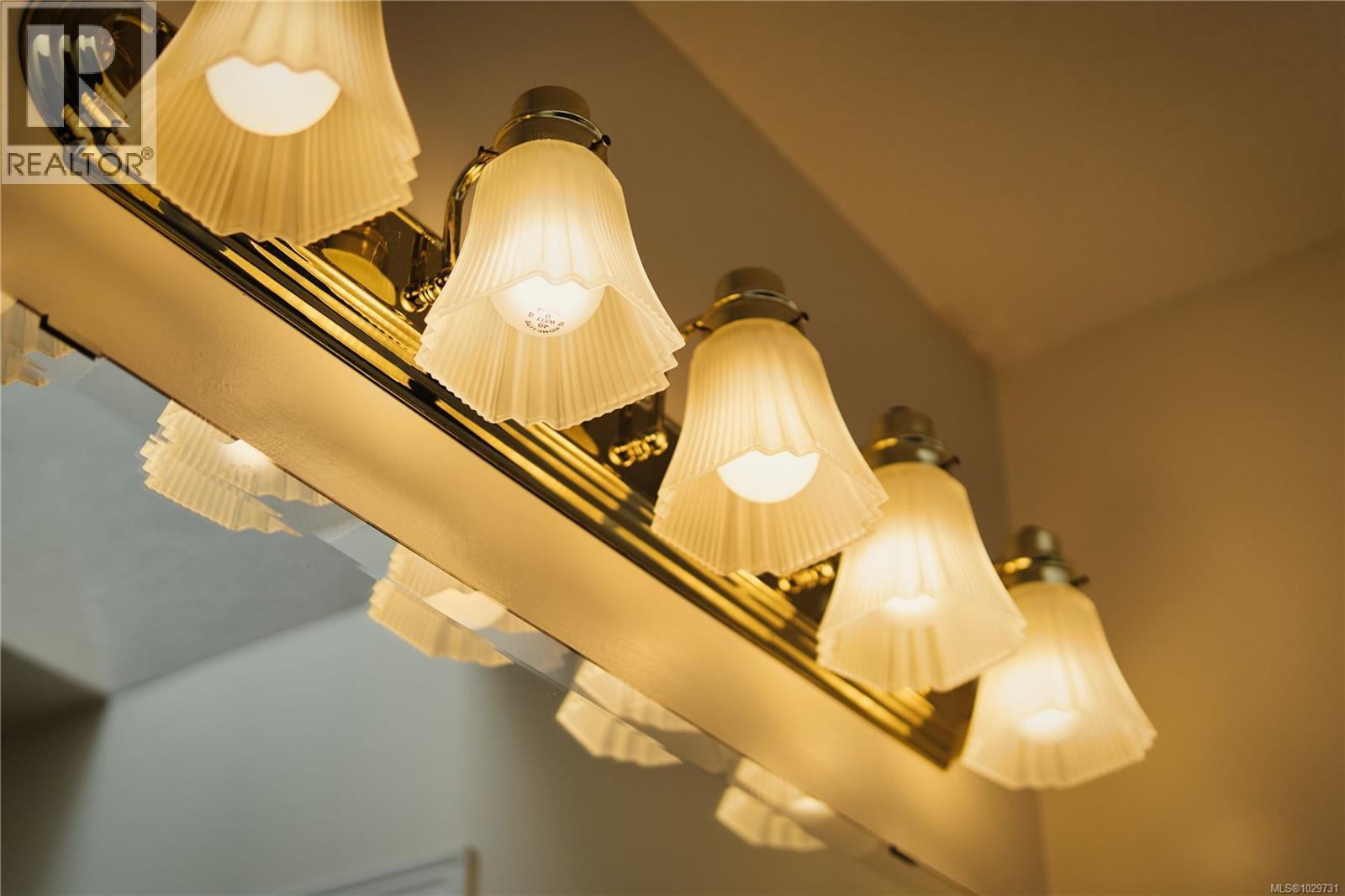 1443 FIDDICK CRES - 43