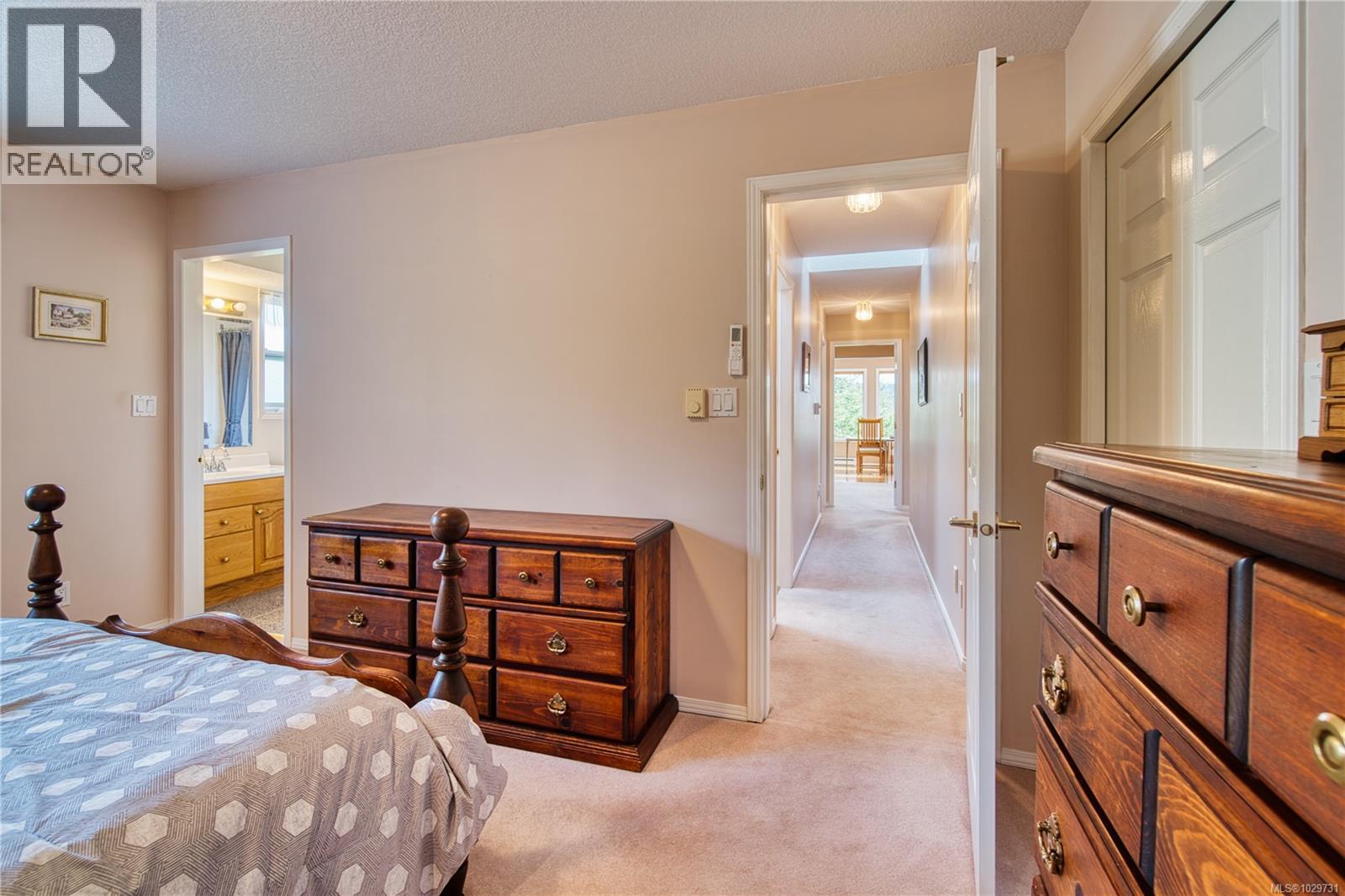 1443 FIDDICK CRES - 52