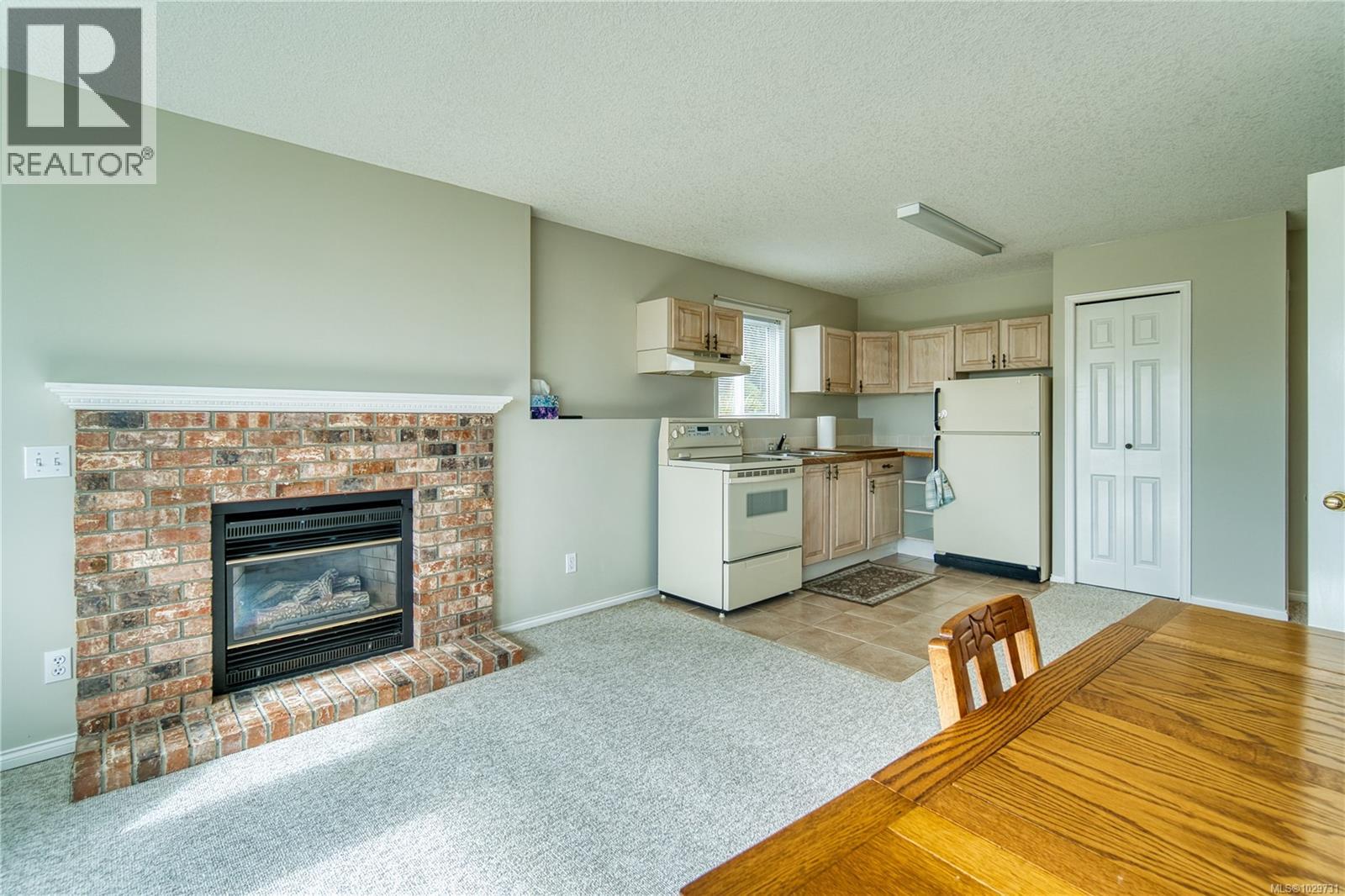 1443 FIDDICK CRES - 57