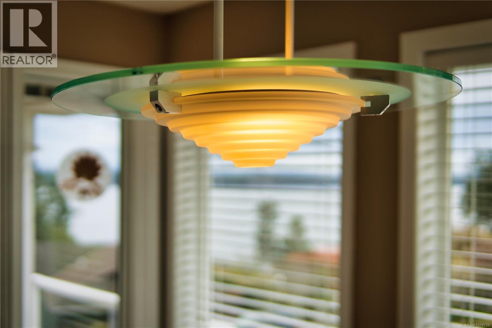 1443 FIDDICK CRES - 72