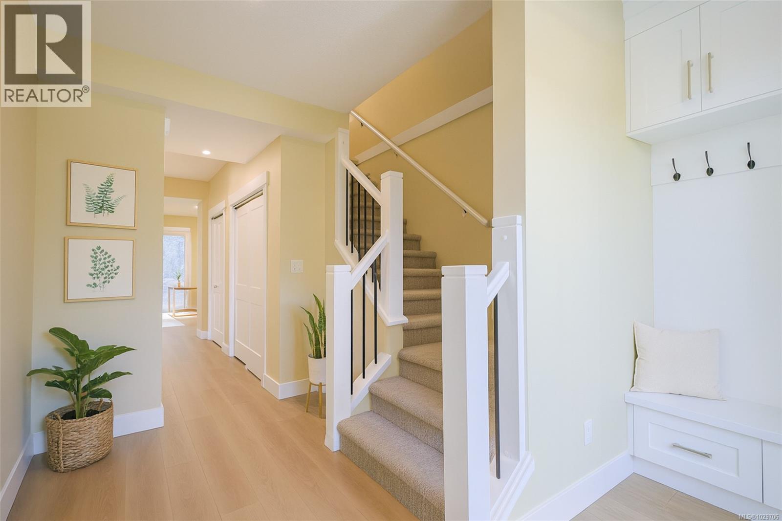 169 Hunter Way - 6