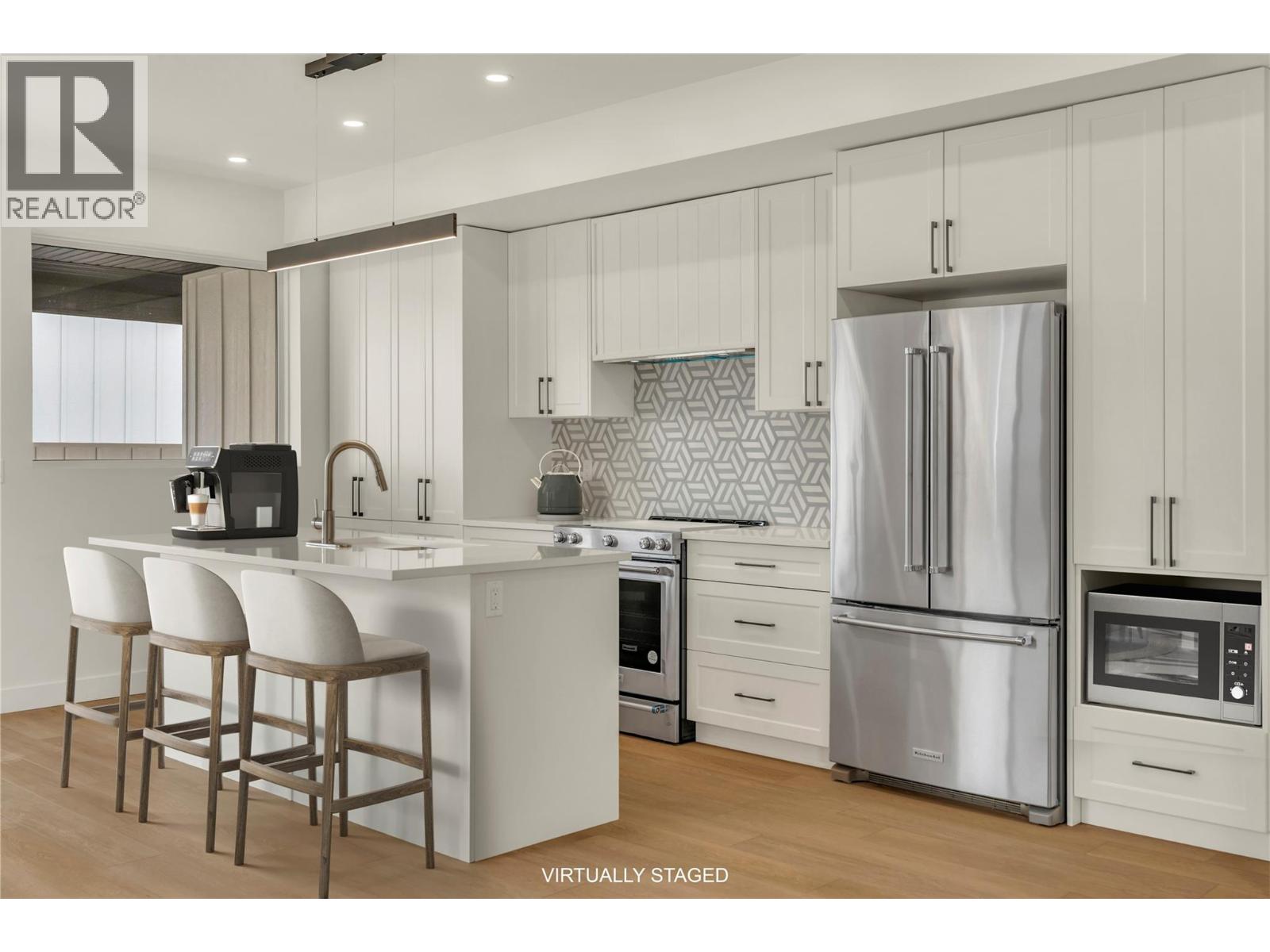 10907 Prairie Valley Road Unit# 101, Summerland