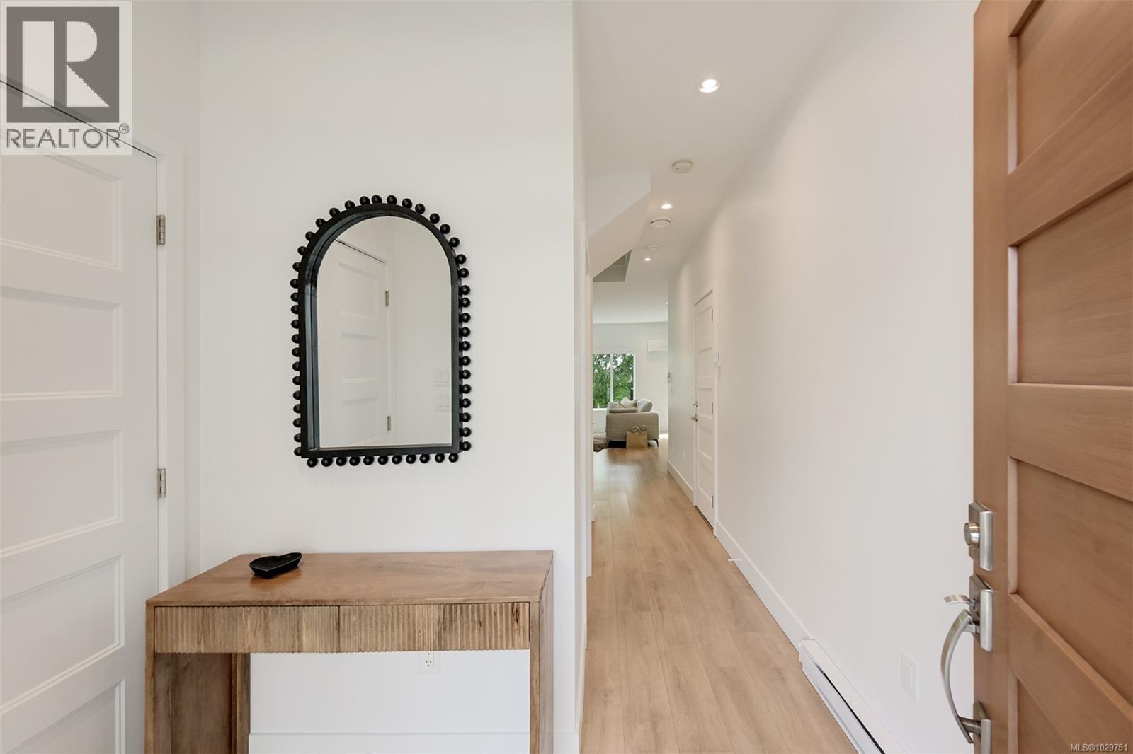 953 ECHO VALLEY PL - Image 2