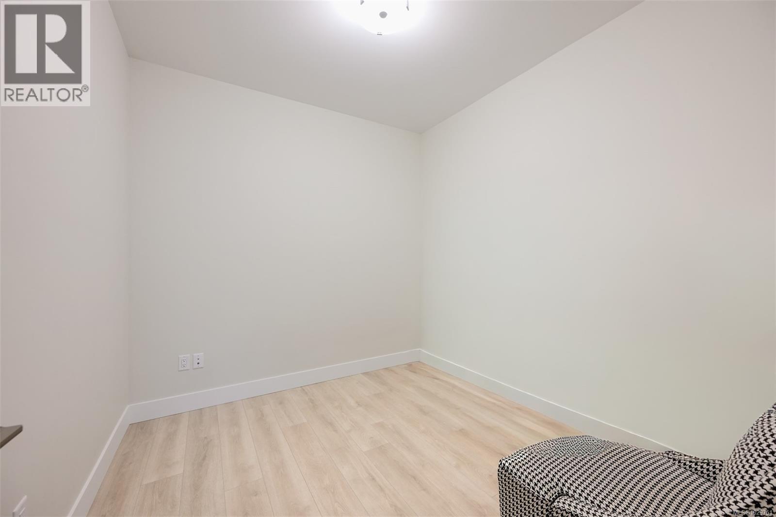 953 Echo Valley Pl - 65