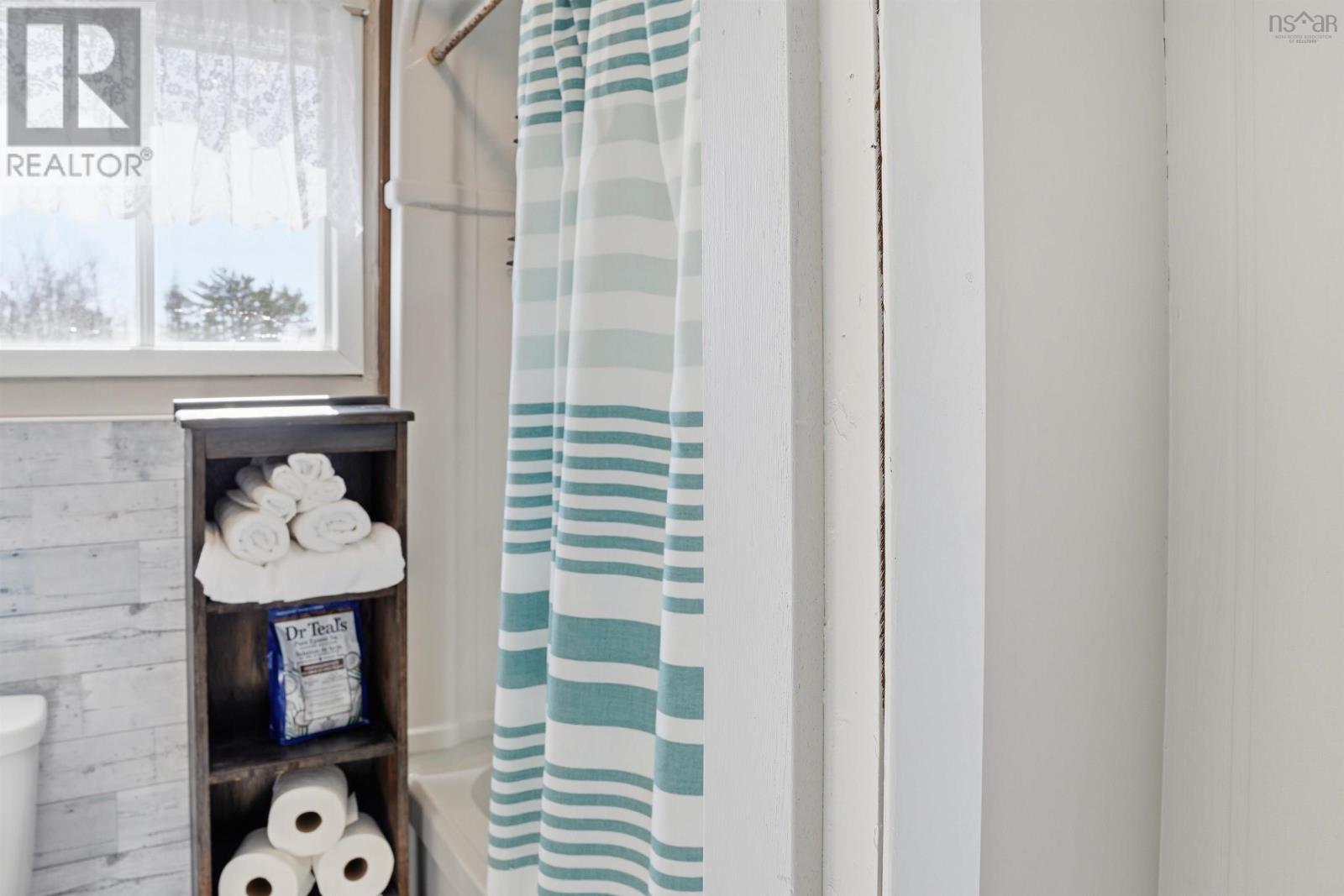 Property 21 of 47 of 276 Malay Falls Lochaber Mines Road