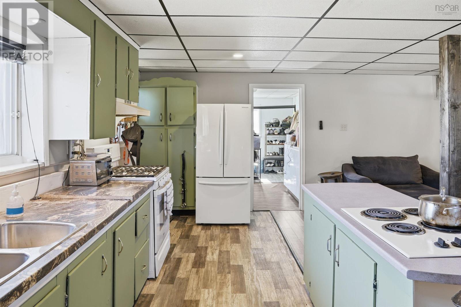 Property 46 of 47 of 276 Malay Falls Lochaber Mines Road