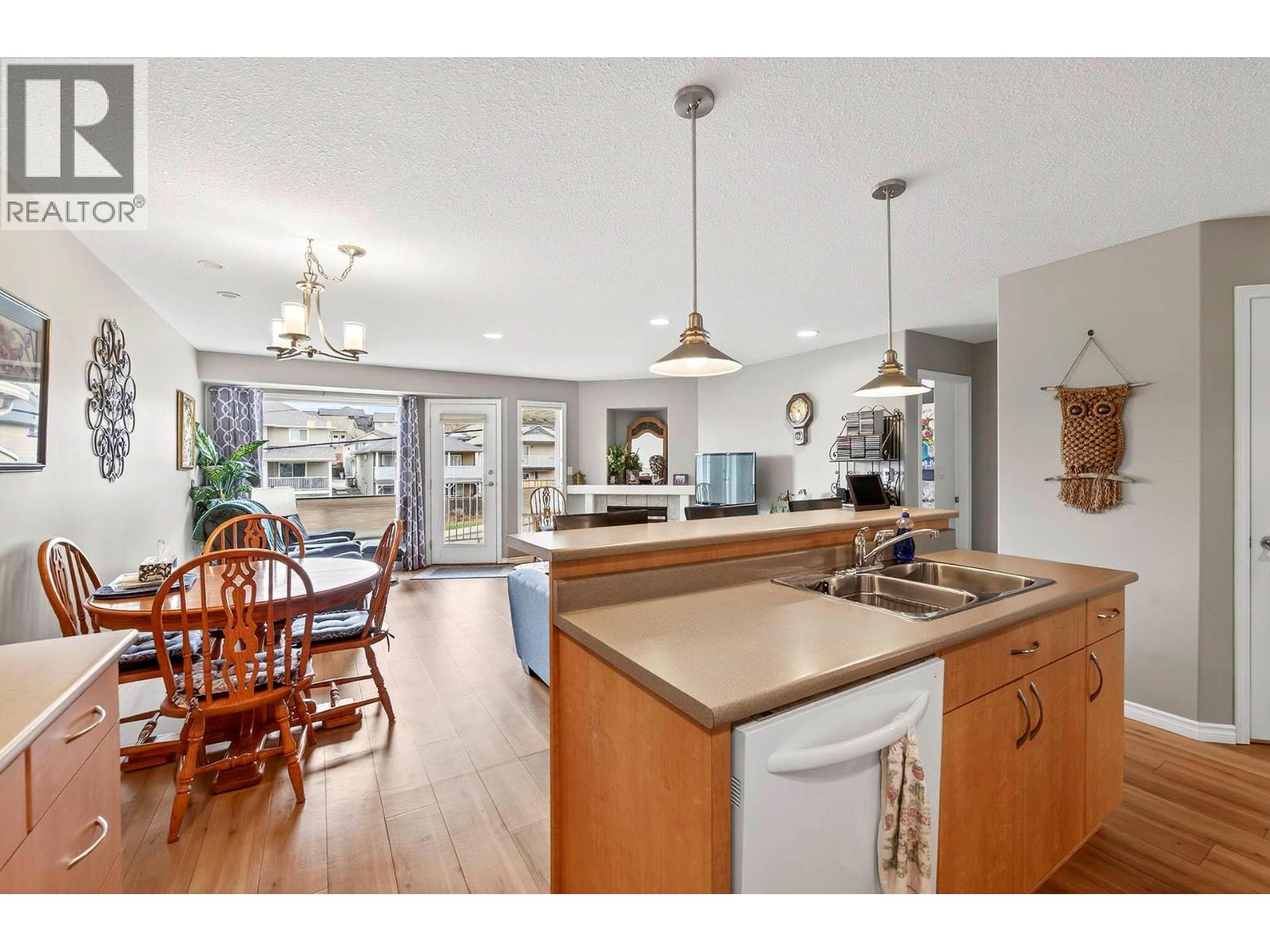 #6 1105 QUAIL DRIVE - 11