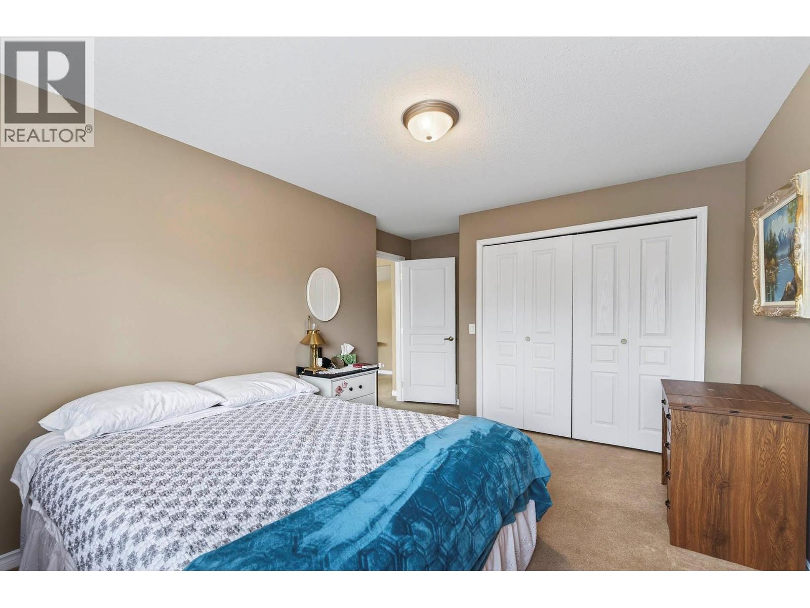 #6 1105 QUAIL DRIVE - 32