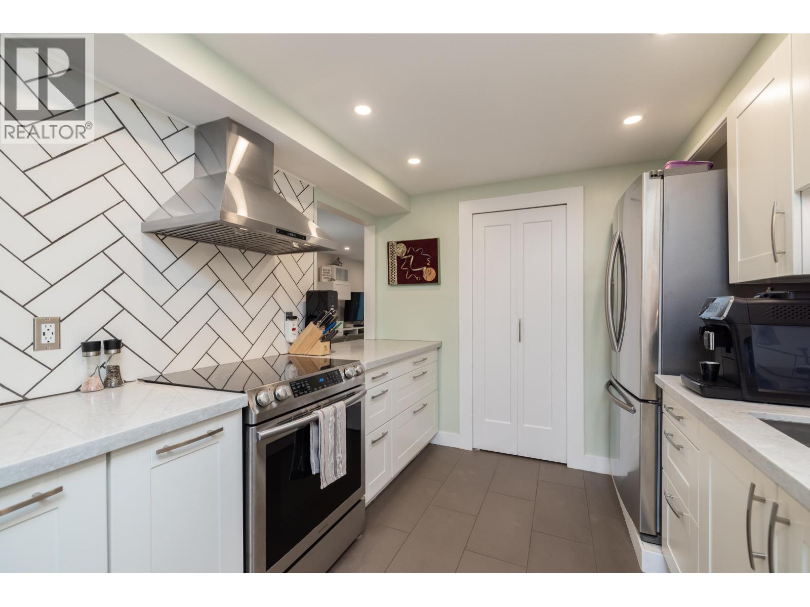 #3-5600 LADNER TRUNK Road, Delta