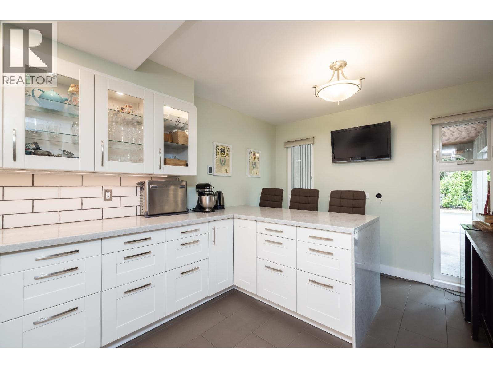 #3-5600 LADNER TRUNK Road, Delta