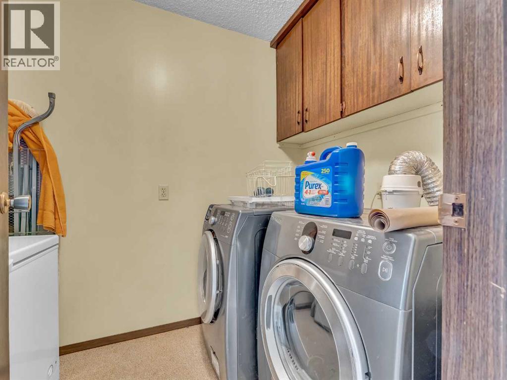 Single Family House Bungalow for Sale in  Markwick Drive SE Connaught Medicine Hat 