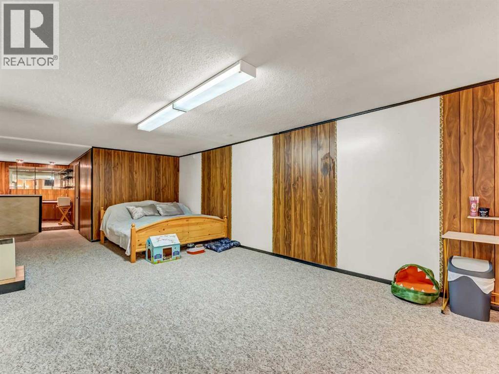 Single Family House Bungalow for Sale in  Markwick Drive SE Connaught Medicine Hat 