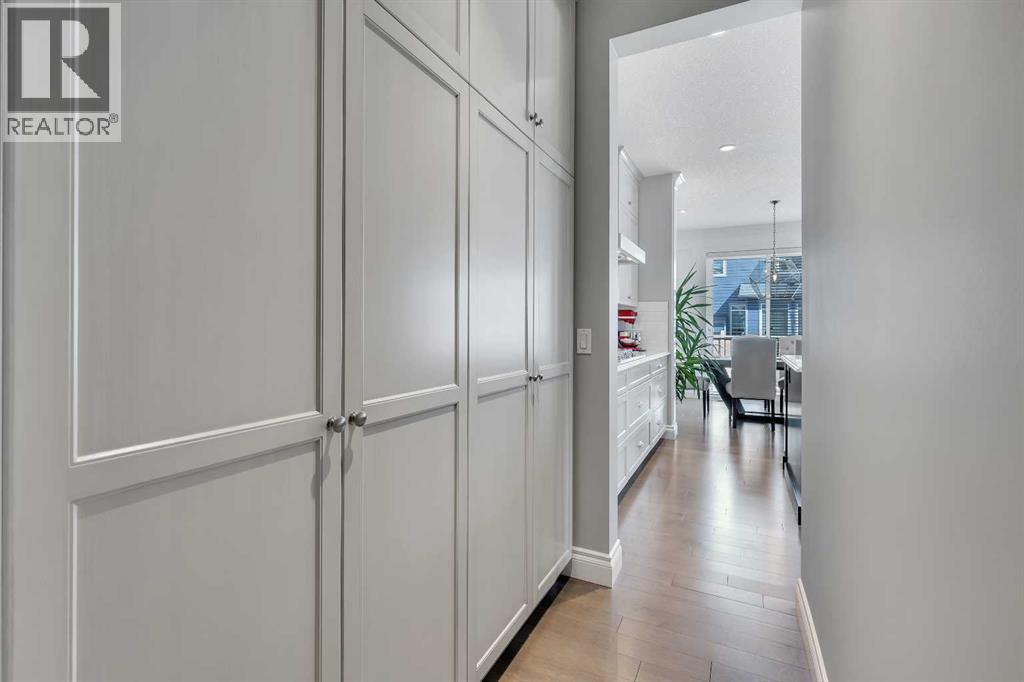 Single Family House for Sale in  Evansborough Way NW Evanston Calgary 