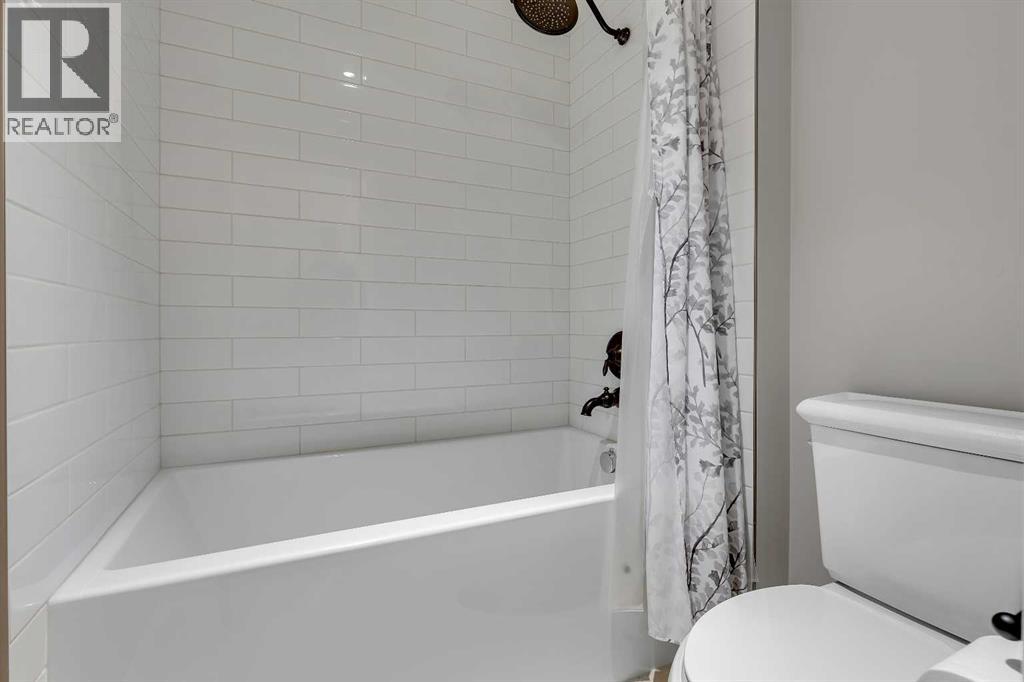 Single Family House for Sale in  Evansborough Way NW Evanston Calgary 