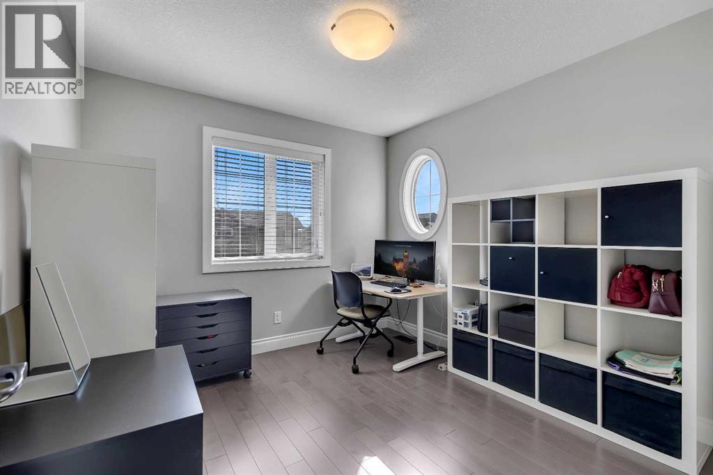 Single Family House for Sale in  Evansborough Way NW Evanston Calgary 