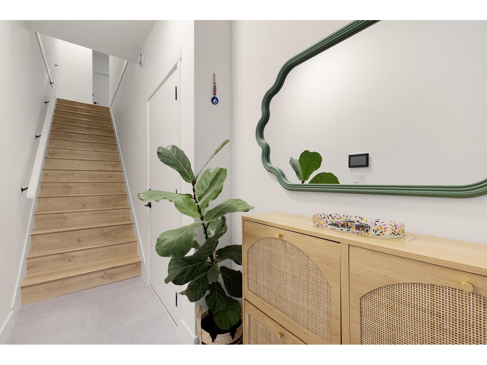 16 8430 NOTTMAN STREET, Mission