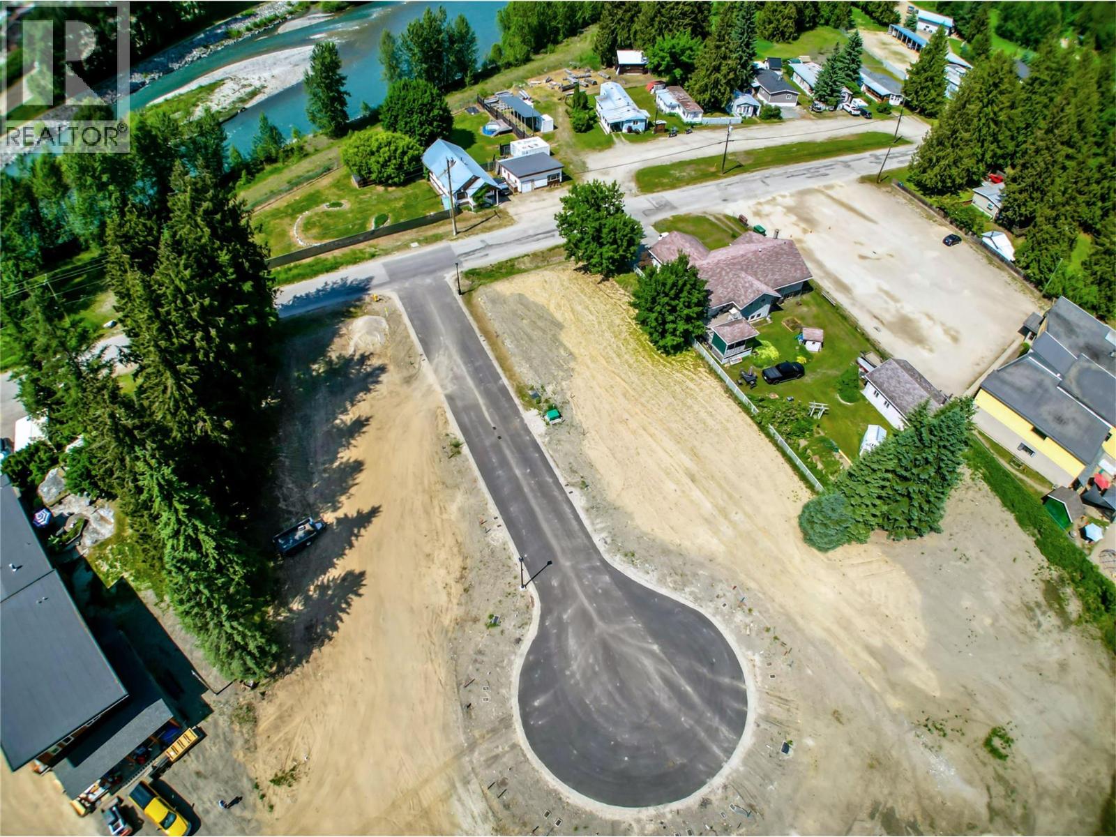 2-1445 Illecillewaet Road Lot# SL 1, Revelstoke