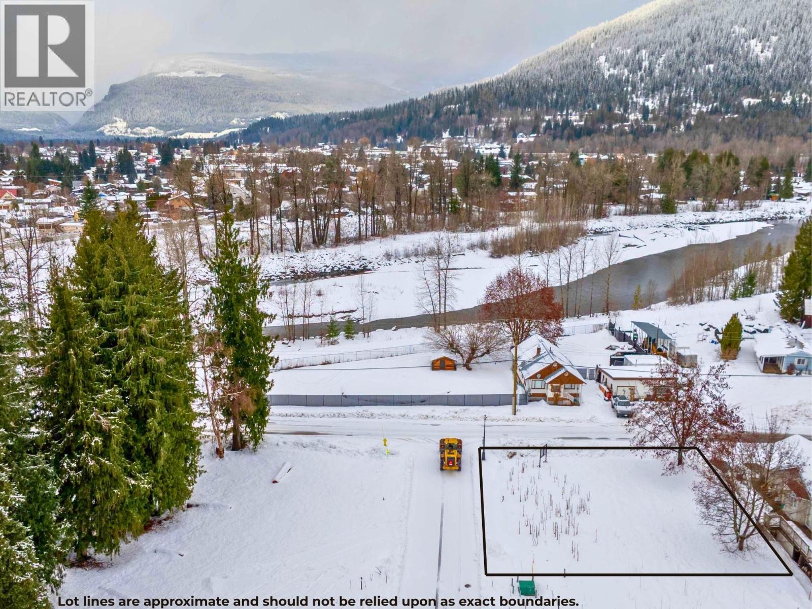 2-1445 Illecillewaet Road Lot# SL 1, Revelstoke