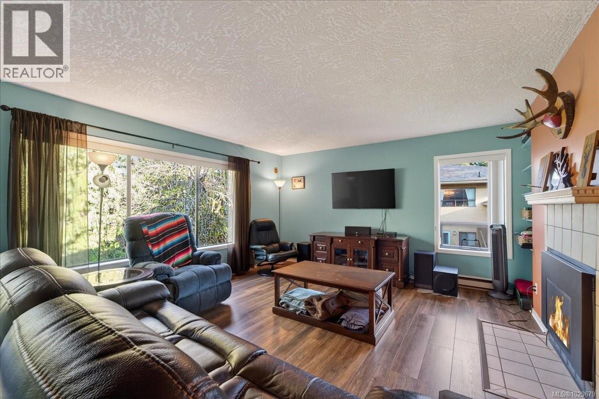 #9 639 KILDEW RD - 21