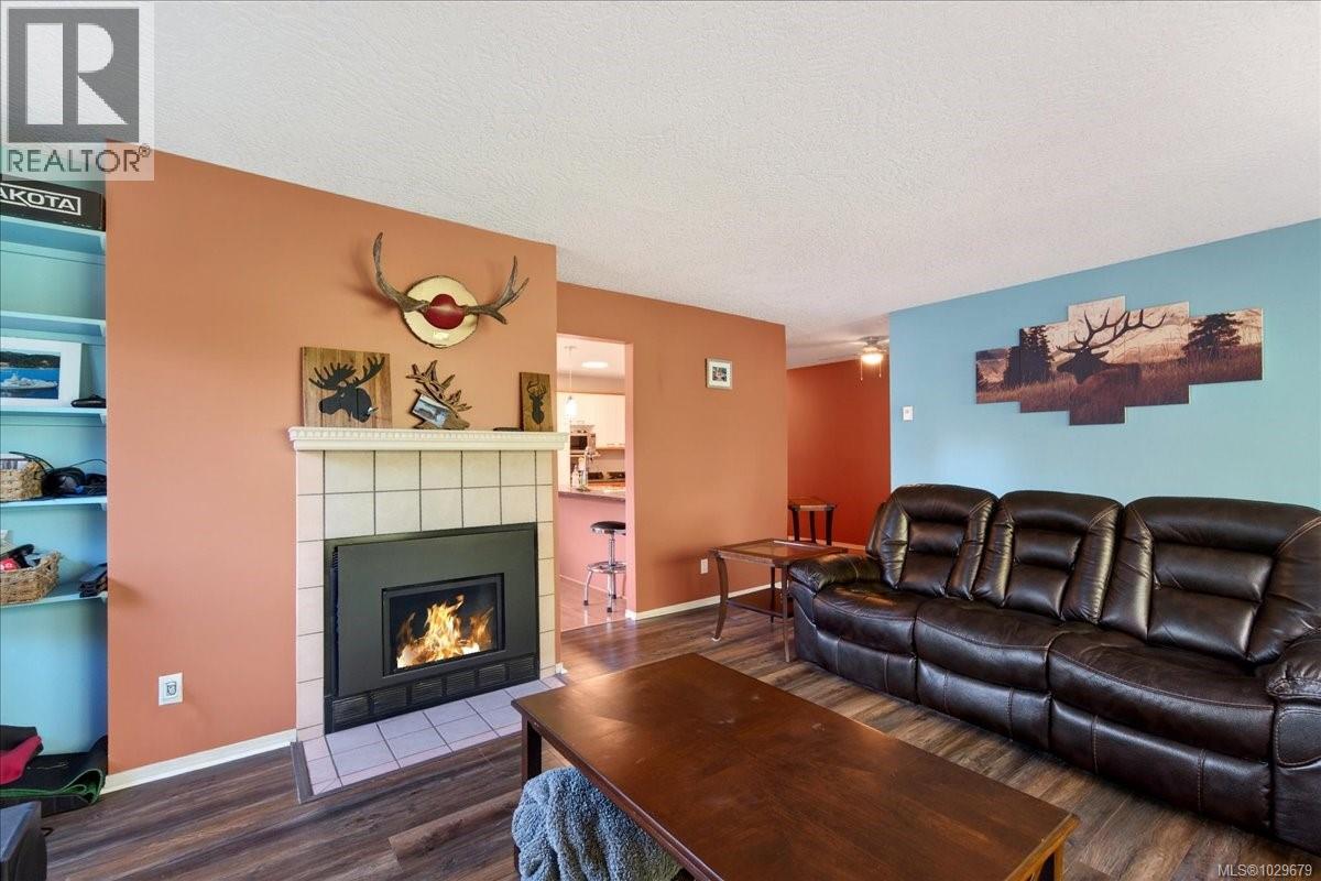 #9 639 KILDEW RD - 22