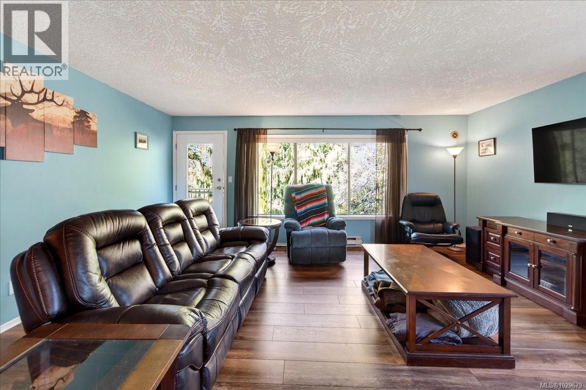 #9 639 KILDEW RD - 24