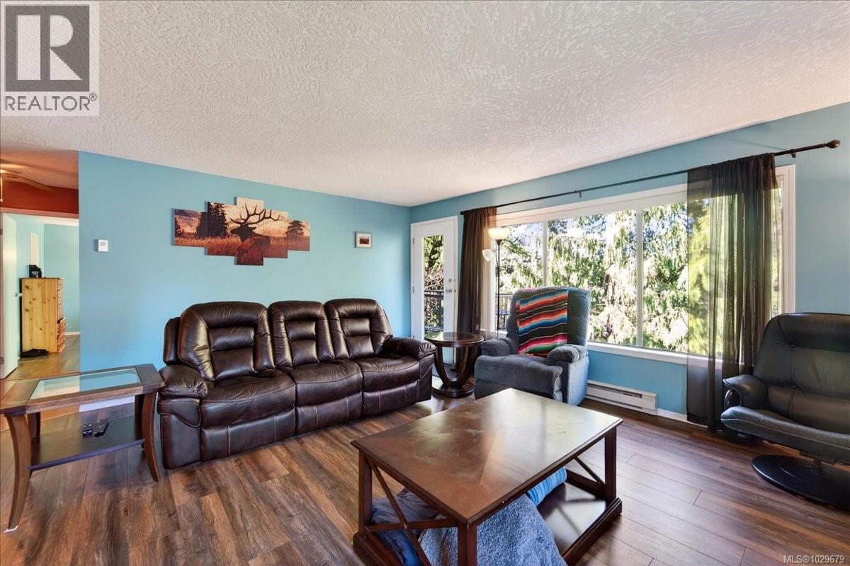 #9 639 KILDEW RD - 25