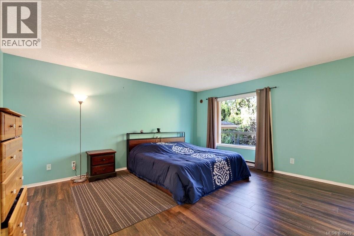 #9 639 KILDEW RD - 31