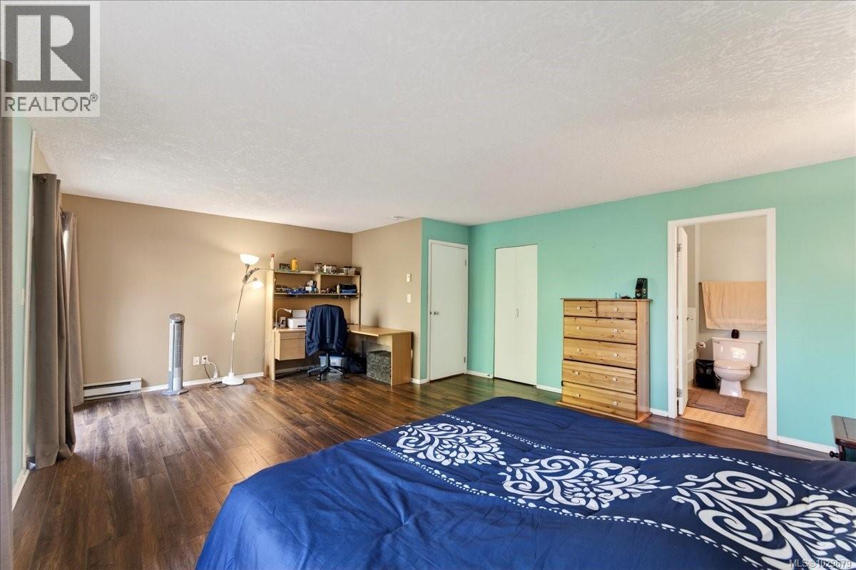 #9 639 KILDEW RD - 32