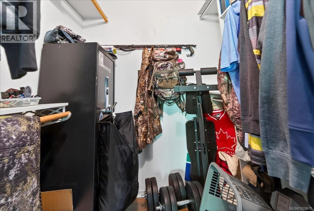 #9 639 KILDEW RD - 33