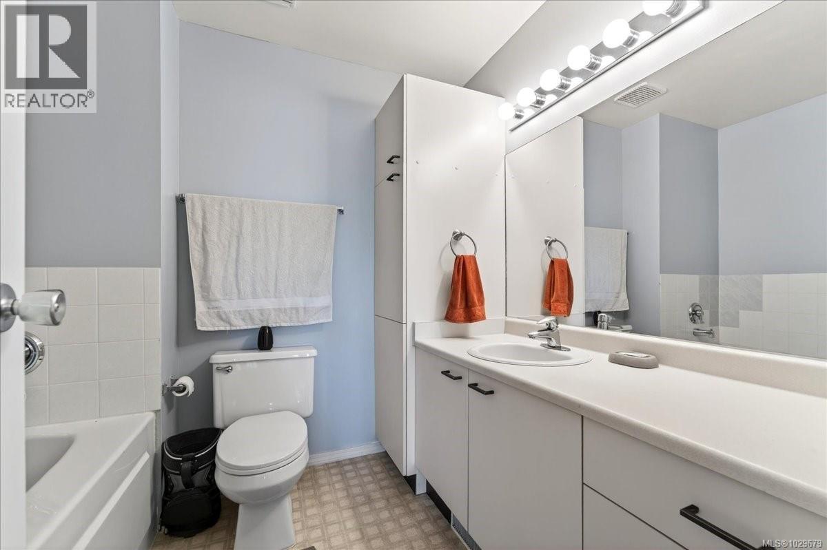 #9 639 KILDEW RD - 35