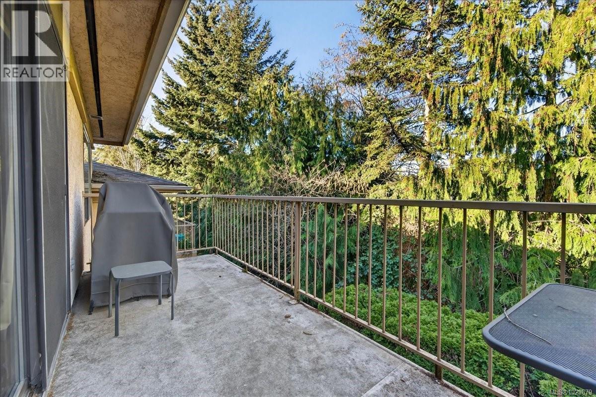 #9 639 KILDEW RD - 39