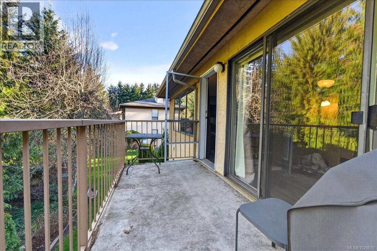 #9 639 KILDEW RD - 40