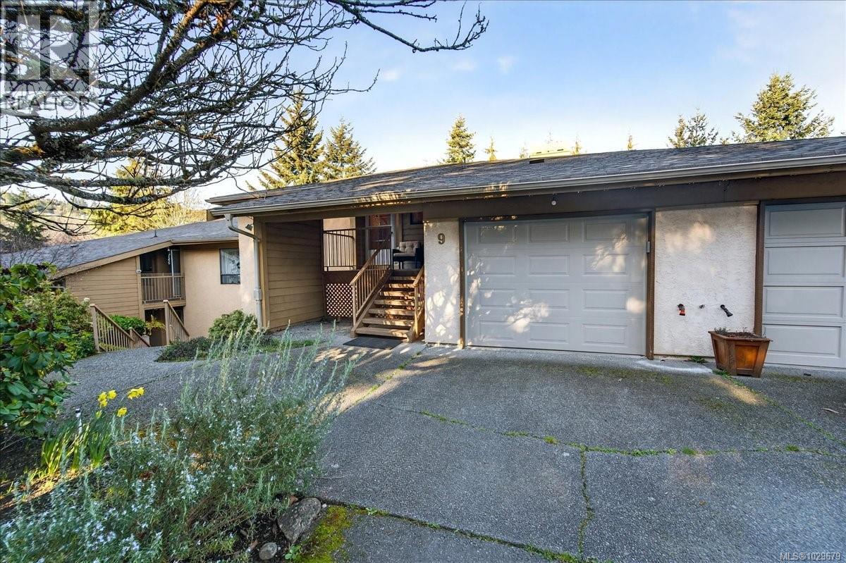 #9 639 KILDEW RD - 42