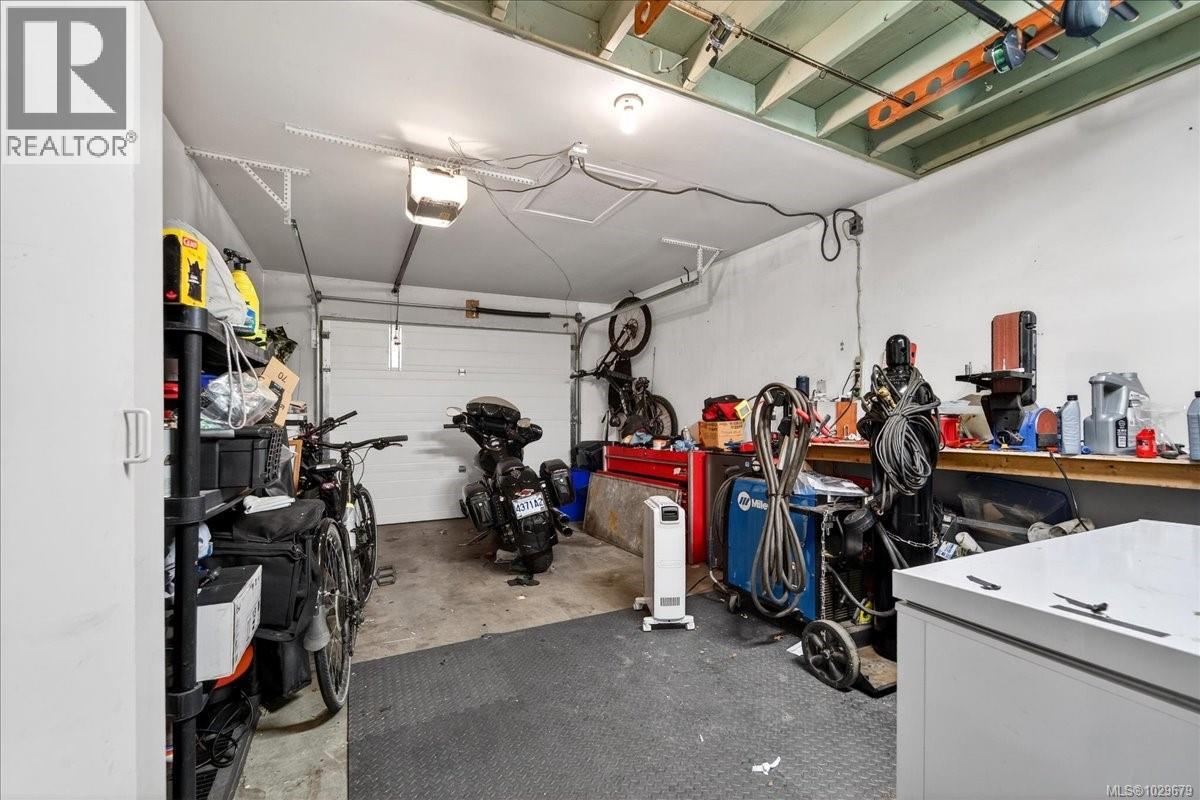 #9 639 KILDEW RD - 46