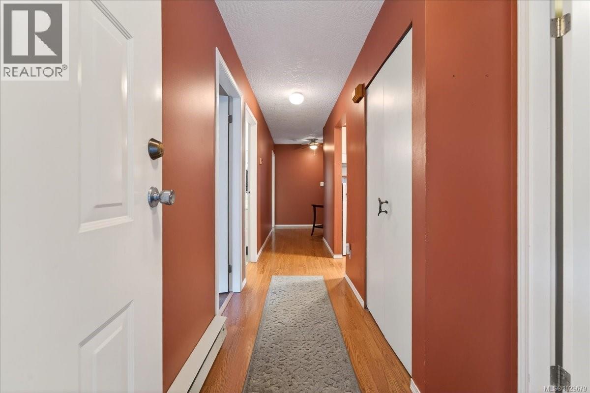 #9 639 KILDEW RD - 5